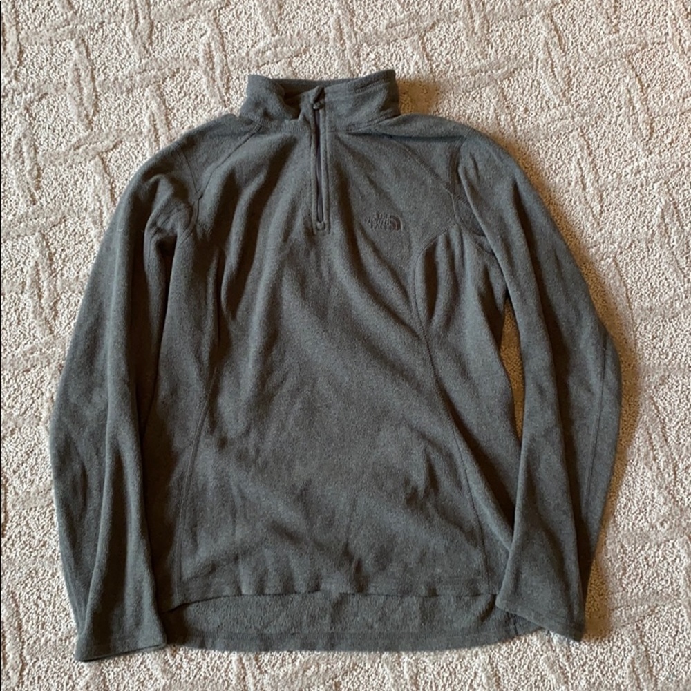 The North Face gray quarter zip EUC Size Medium